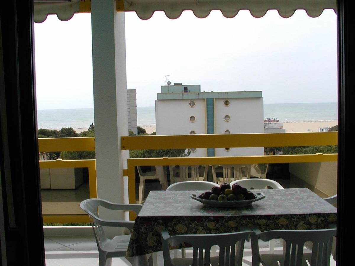 Complesso Solarium Apartment Бибионе Екстериор снимка