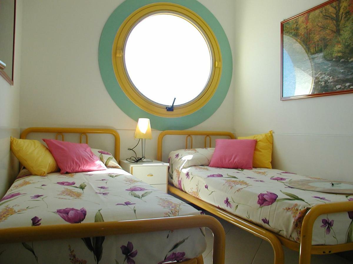 Complesso Solarium Apartment Бибионе Екстериор снимка