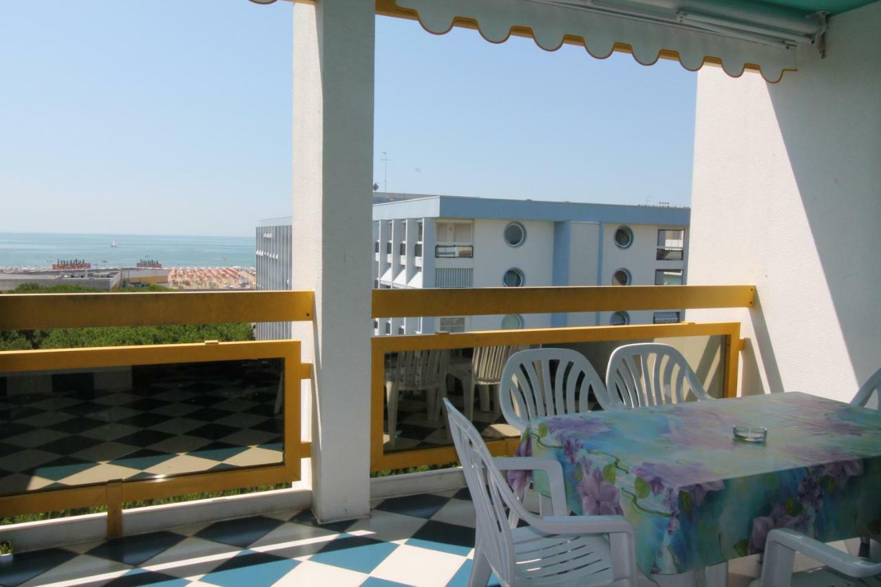 Complesso Solarium Apartment Бибионе Екстериор снимка